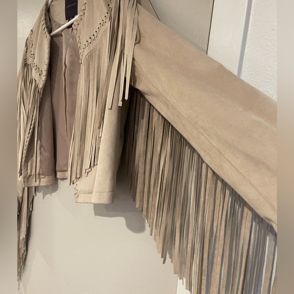 Faux Suede Fringe Jacket Beige Size Medium - Picture 5 of 12